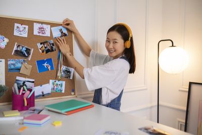 35 Ide Nama Channel YouTube Blogger Aesthetic yang Unik dan Menarik