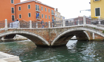 Ponte dei Tre Ponti, Jembatan Unik Satu-Satunya di Dunia dengan 5 Jalur yang Fenomenal!
