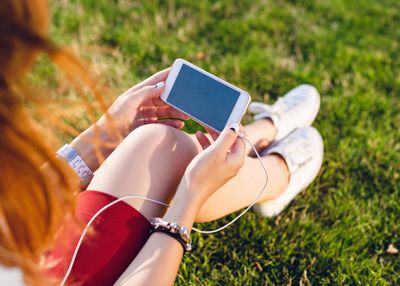 5 Trik Ampuh Agar HP Tetap Adem saat Main Game di Outdoor, Gamers Wajib Tau!