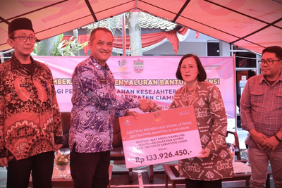 Kemensos Salurkan Bantuan bagi Penyandang Disabilitas di Ciamis