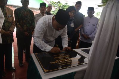 Resmikan Masjid SMPN 3 Ngaglik, Bupati Harda Harap Bisa Jadi Sarana Pendidikan Karakter Siswa