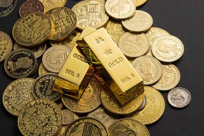 Emas atau Reksadana: Mana sih yang Lebih Bikin Cuan? Berikut Kelebihan dan Kekurangannya