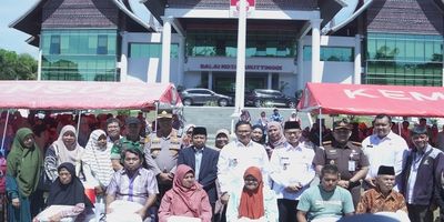 Bentuk Kepedulian Terhadap Lansia dan Penyandang Disabilitas: Pemko Bukittinggi Salurkan Bantuan Paket Sembako: Berikut Penjelasannya