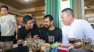 Kapolda Aceh Ngopi Bareng Gubernur Mualem Pasca Demo, Sepakat Jaga Stabilitas Aceh