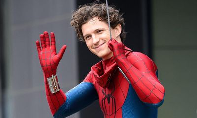 Tom Holland Cedera di Lokasi Syuting, Alami Gegar Otak Ringan