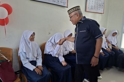 Belajar dari SMP 1 Tilango, Sofyan Puhi Minta Sekolah di Kabupaten Gorontalo Ajarkan Mitigasi Bencana