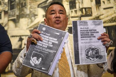 Hotman Paris Sebut Nadiem Makarim Belum Terbukti Memperkaya Diri di Kasus Korupsi Chromebook