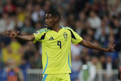 Alexander Isak Senang Kembali Bermain Setelah Resmi Berseragam Liverpool