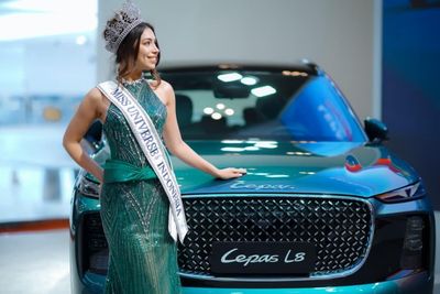 Lepas Hybrid Tampil di Miss Universe Indonesia 2025