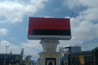 Videotron Simpang Lima Gorontalo Rusak Parah Usai Demo, Pemprov Kehilangan Pemasukan