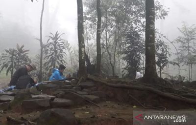 Menyusuri Jejak Sejarah di Petilasan Gunung Salak, Destinasi Spiritual Penuh Misteri