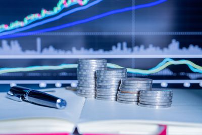 Soal Menkeu Purbaya Tarik Dana Rp200 Triliun dari BI, Ekonom UGM Ingatkan Perlu Hati-Hati, Rupiah Bisa Tertekan