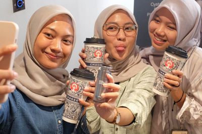 Ngeteh Jadi Lebih Tenang, CHAGEE Indonesia Resmi Kantongi Sertifikasi Halal