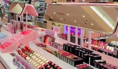 Surga Kecantikan di Banjarmasin: Jelajahi 7 Toko Legendaris untuk Skincare dan Makeup