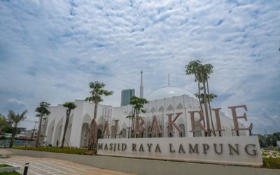 Gubernur Lampung Dijadwalkan Akan Melaksanakan Salat Idul Fitri di Masjid Raya Al-Bakrie