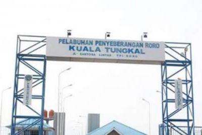 BPK Setop Retribusi Penumpang dan Kendaraan di Pelabuhan Roro Kuala Tungkal
