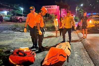 Pekerja Ditemukan Tewas dalam Neon Box Reklame di Pekanbaru