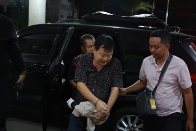Sempat Bebas, Terpidana Penipuan Johnny Kainde Kembali Dibekuk Tim Tabur Kejati Banten