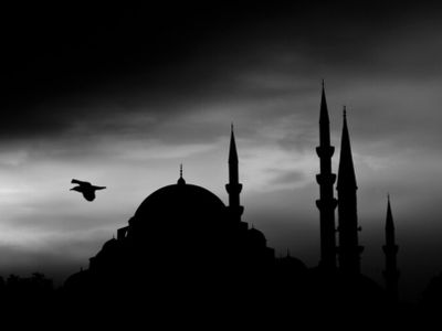 Kisah Mistis Masjid Gaib: Pertemuan dengan Jin Muslim Si Penjaga Tak Kasat Mata