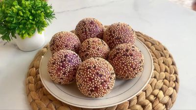 Resep Onde-onde Ubi Ungu yang Enak, Lembut, dan Mudah Dibuat