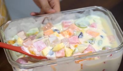 Resep Salad Buah Yoghurt Segar: Enak, Mudah, dan Cocok Buat Jualan