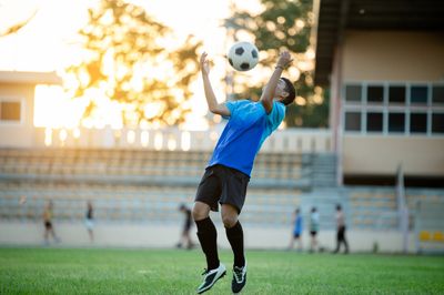 111 Caption Sepak Bola Bahasa Inggris, Singkat dan Lucu!