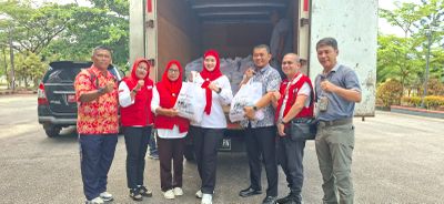 PT Timah Serahkan 200 Paket Sembako untuk PMI Bangka Selatan, Wabup Debby: Ini Dukungan Luar Biasa dan Bermanfaat