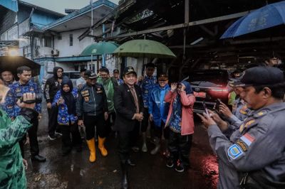 Wakil Wali Kota Bandung Turun Tangan, Tertibkan Pengusaha Kayu yang Kuasai Ruang Publik