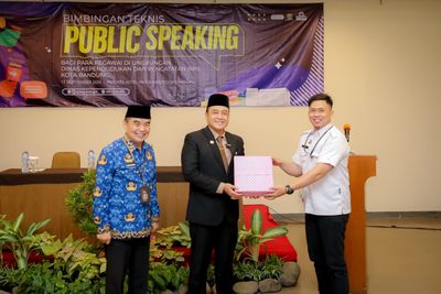 Disdukcapil Bandung Bekali 64 Operator dengan Pelatihan Public Speaking
