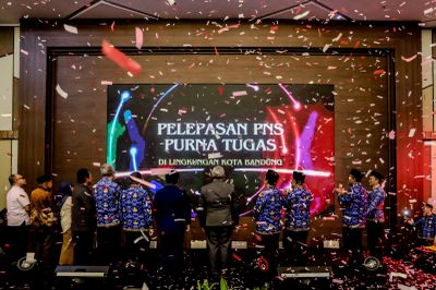 553 ASN Pemkot Bandung Purna Tugas, Wali Kota Farhan Apresiasi Jejak Pengabdian