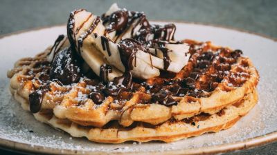 Croffle: Cemilan Viral Perpaduan Croissant dan Waffle yang Menggoda Selera