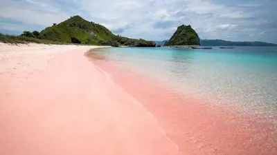 Menjelajahi Keindahan Wisata Indonesia: Pantai, Pegunungan, dan Kota Bersejarah