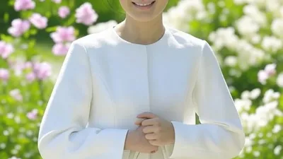 Inilah Pilihan Outfit Serba Putih yang Chic dan Elegan