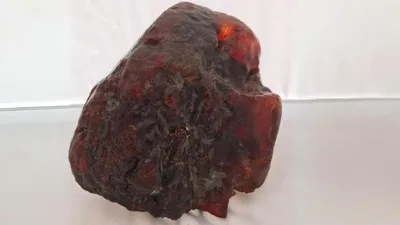 Kisah Nenek di Rumania dan Batu Amber Bernilai Miliaran