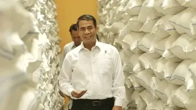 Menteri Pertanian Kecam Praktik Pengoplosan Beras Premium di Riau