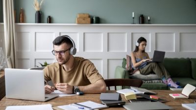 Menggali Peluang Melalui Side Hustle di Era Ekonomi Modern