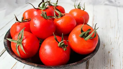 Manfaat Kesehatan Tomat: Menggali Potensi Buah Merah Berkhasiat