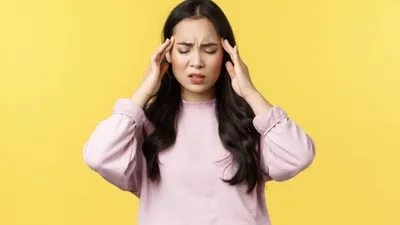 Mengenali Gejala dan Penyebab Migrain: Panduan untuk Menghadapi Sakit Kepala Hebat