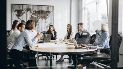 Tips Beradaptasi di Kantor Baru: Melangkah dengan Percaya Diri
