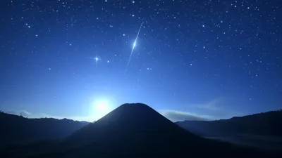 Fenomena Hujan Meteor di Indonesia: Momen Spektakuler yang Dinanti