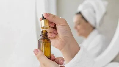 Serum dan Ampoule: Kapan dan Bagaimana Menggunakannya dengan Tepat?