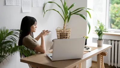 Kerja Remote dengan Gaji Jakarta: Pro dan Kontra yang Perlu Diketahui