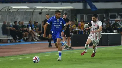 Kemenangan Tipis Persib, Namun Tiga Pemain Kunci Cedera