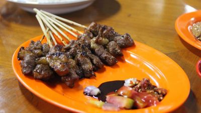 10 Restoran Hidden Gem yang Wajib Dicoba di Indonesia
