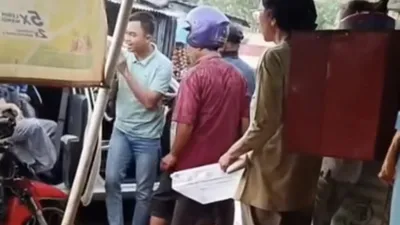 Insiden Memaksa Penumpang Turun dari Taksi Online di Stasiun Tigaraksa