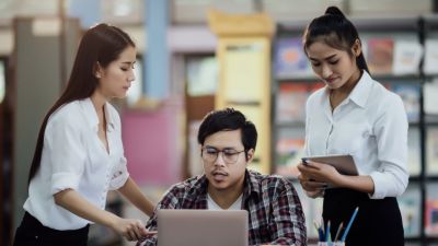 Generasi Z: Memilih Antara Freelance dan Pekerjaan Penuh Waktu