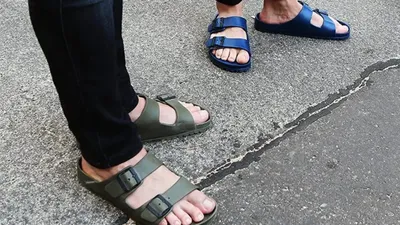 Panduan Memilih Sandal Terbaik untuk Perjalanan Jauh