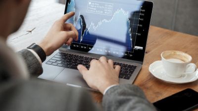 Pertumbuhan Ekonomi Indonesia Kuartal Ketiga: Sektor-Sektor Unggulan Menjadi Penopang