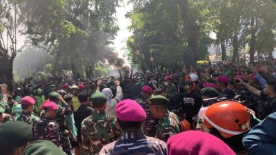 Situasi Memanas di Kwitang: Unjuk Rasa Berlangsung di Depan Markas Brimob