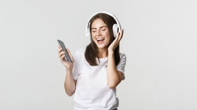 Nostalgia Musik 2000-an: Menghubungkan Generasi Melalui Melodi